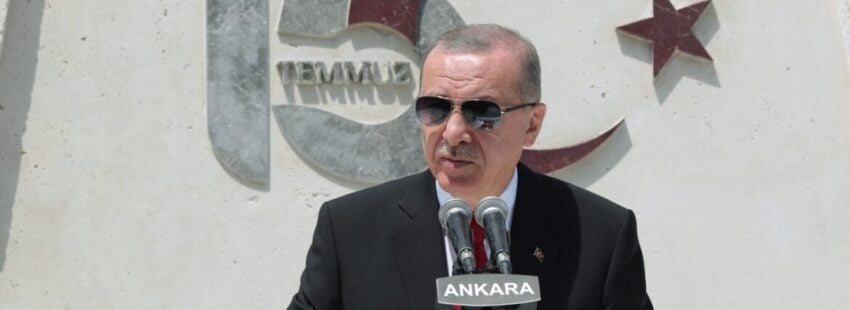 Erdogan saca pecho tras convertir Santa Sofía en una mezquita: “La libertad religiosa ha