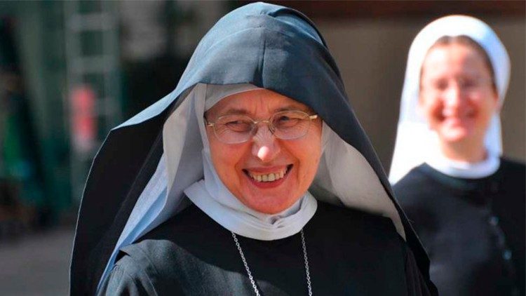 monja alemania refugiados