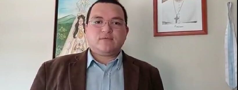 Falso Movimiento Católico Venezolano defiende a sacerdote jesuita que calificó de bioterroristas
