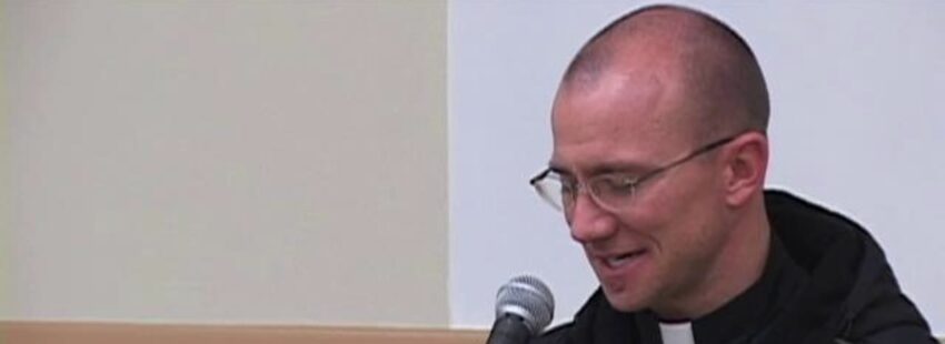 Suspendido un sacerdote estadounidense por celebrar la misa rechazando a Francisco como Papa