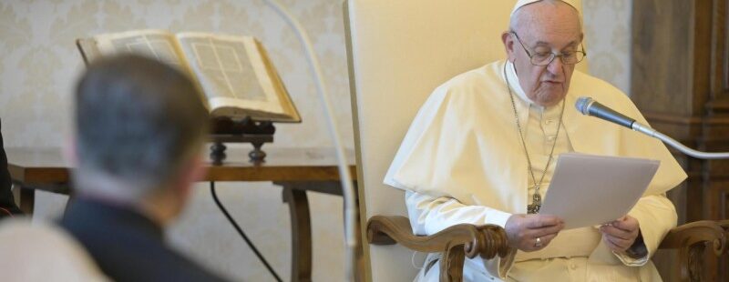 Francisco en la audiencia general: “El coronavirus no es la única enfermedad a combatir, la