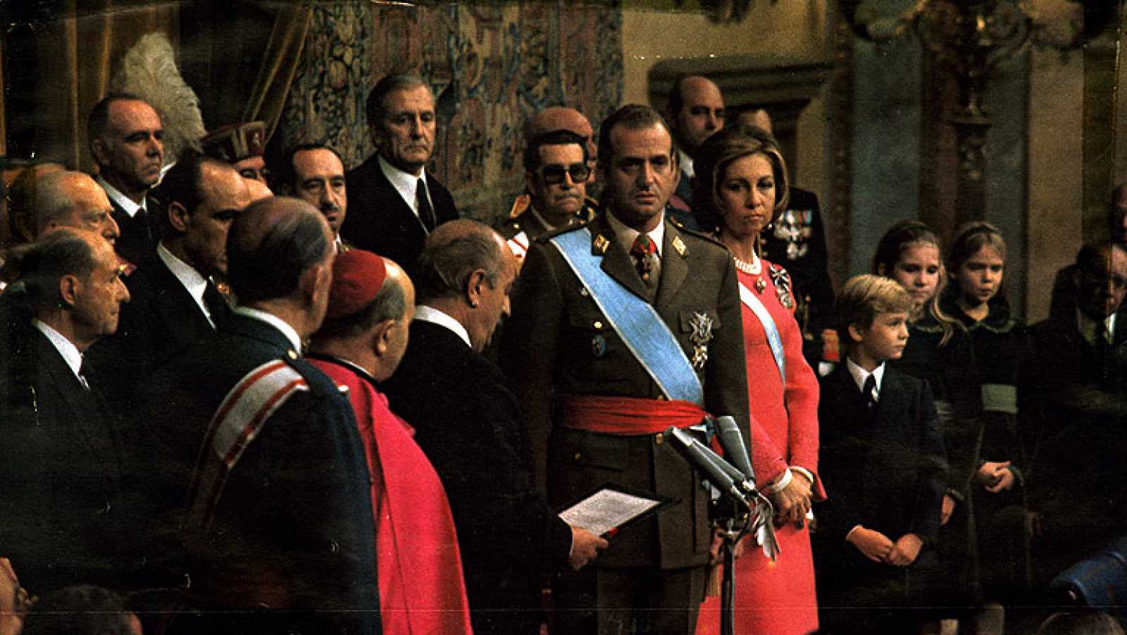 Rey Juan Carlos I y cardenal Tarancón
