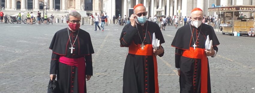 Argüello, Osoro y Omella, al concluir la reunión con el papa Francisco