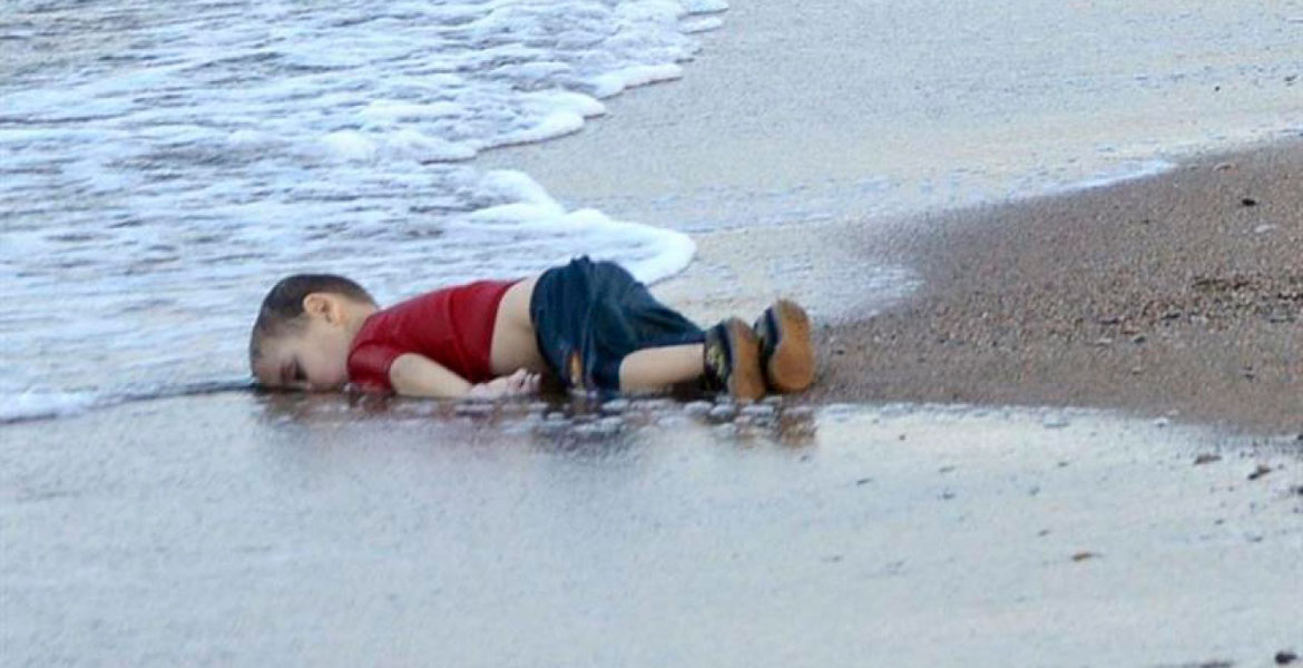 Aylan Kurdi, niño sirio refugiado muerto ahogado en una playa de Turquía drama migratorio en Europa 2 septiembre 2015