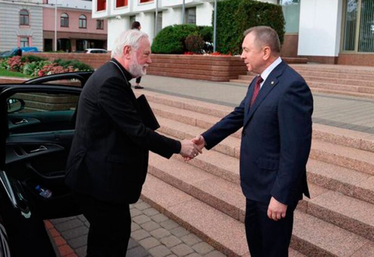 Paul Richard Gallagher en Bielorrusia