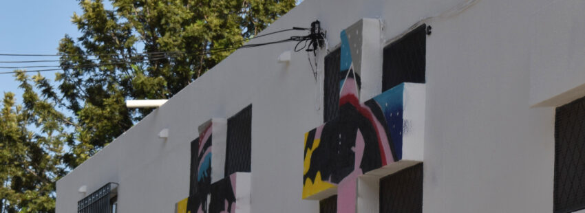 José Luis Puche interviene con cinco cruces en tres fachadas de la iglesia del Buen Pastor en