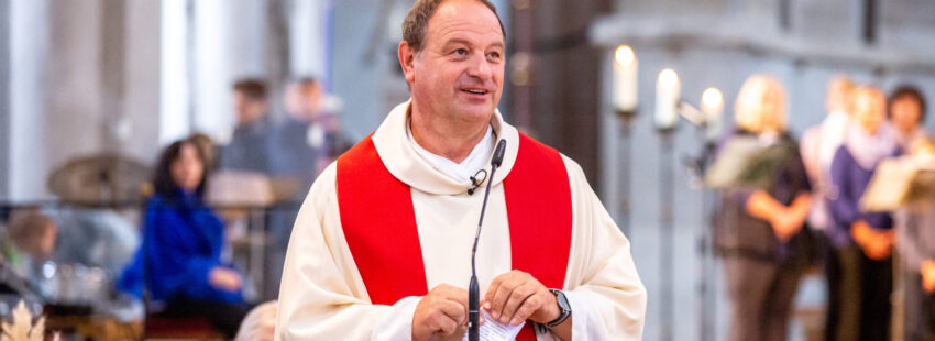 Rainer Maria Schießler, el cura alemán que bendice matrimonios gays