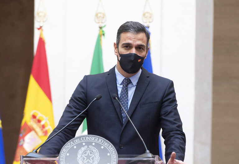 Pedro Sánchez le lanza otro guiño al papa Francisco: “Es una figura inspiradora e