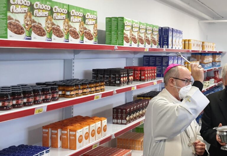 Cáritas Toledo abre un nuevo economato en la plena segunda ola del coronavirus