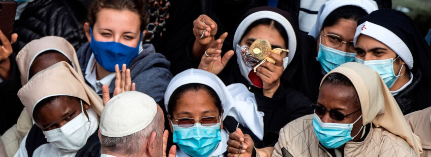 El papa Francisco muestra su agradecimiento a las mujeres por ser las “protagonistas” de su