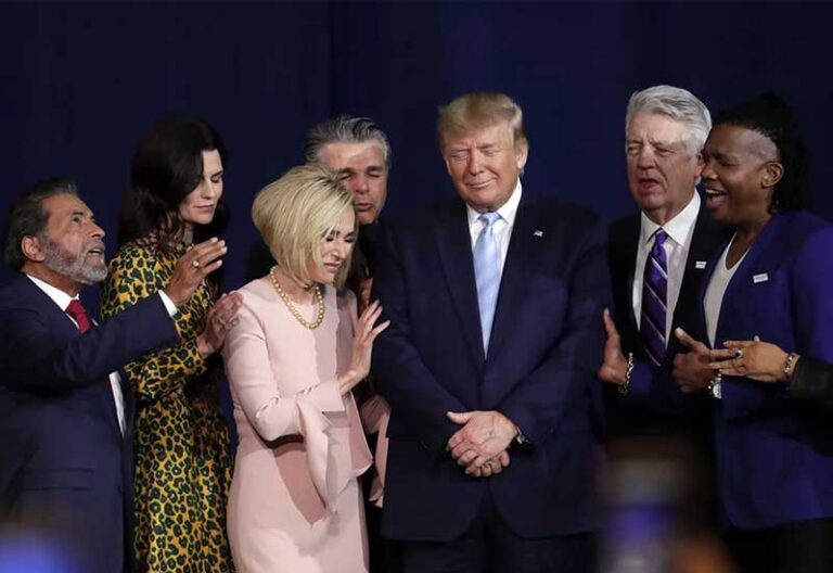 Trump con líderes evangélicos