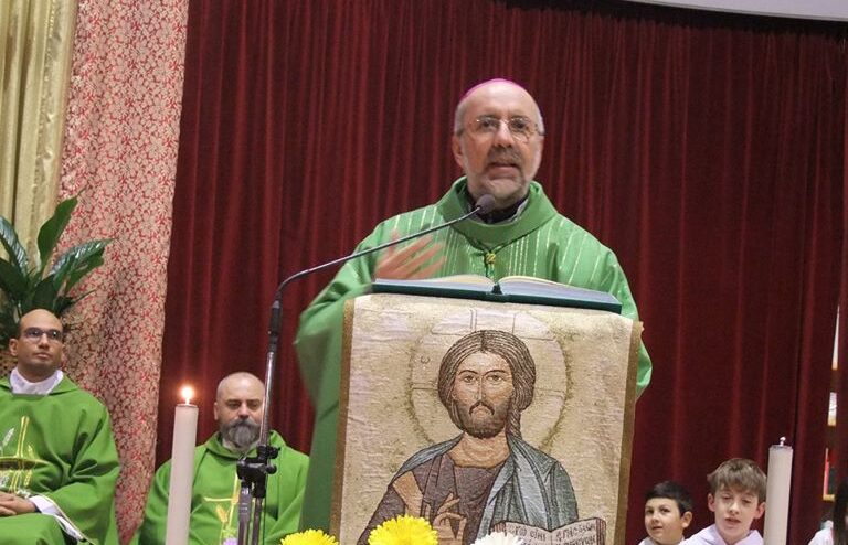 El obispo italiano de Macerata pide a los católicos “movilizarse contra el aborto” y no solo