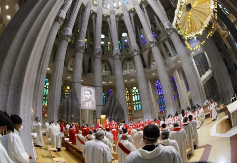 La Generalitat de Cataluña ya tiene aforo para la Misa del Gallo: el 50 por ciento