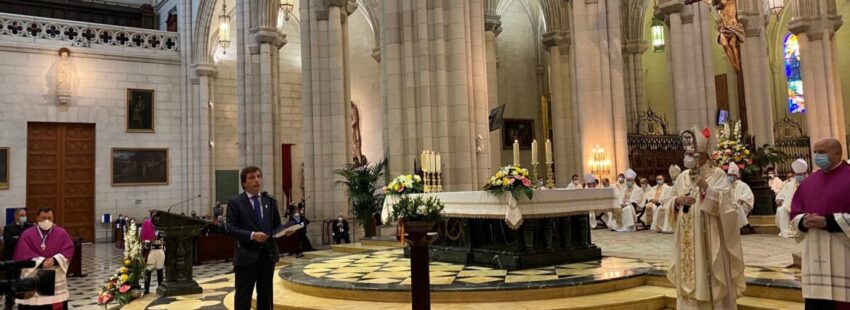 El alcalde de Madrid, a la Almudena: “Aparta todas las disputas estériles de los políticos”