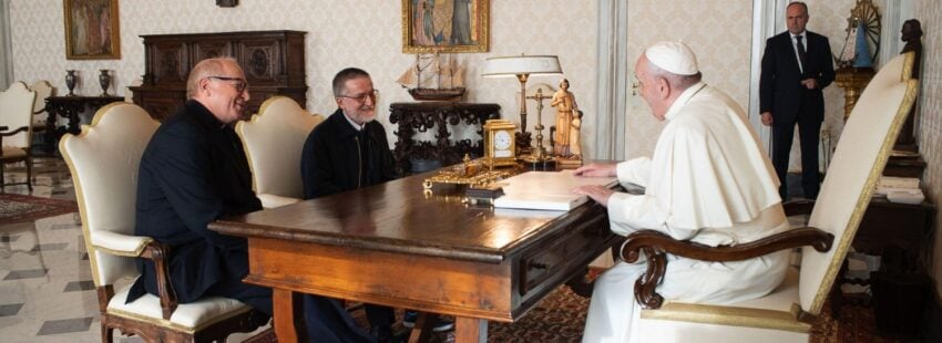 El papa Francisco recibe a Pierluigi Maccalli, misionero italiano secuestrado en Mali