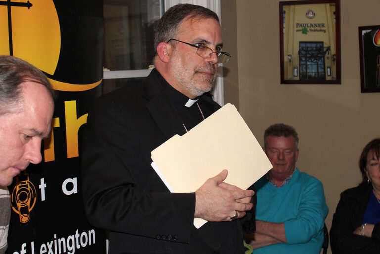 John Stowe, obispo de Lexington (Kentucky)