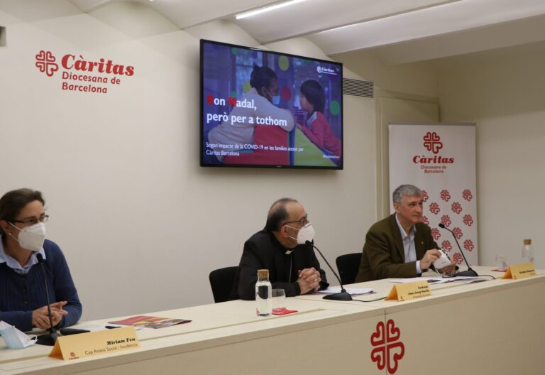 Cáritas Barcelona se endeuda para rescatar a los últimos de la pandemia: 4 millones de euros de