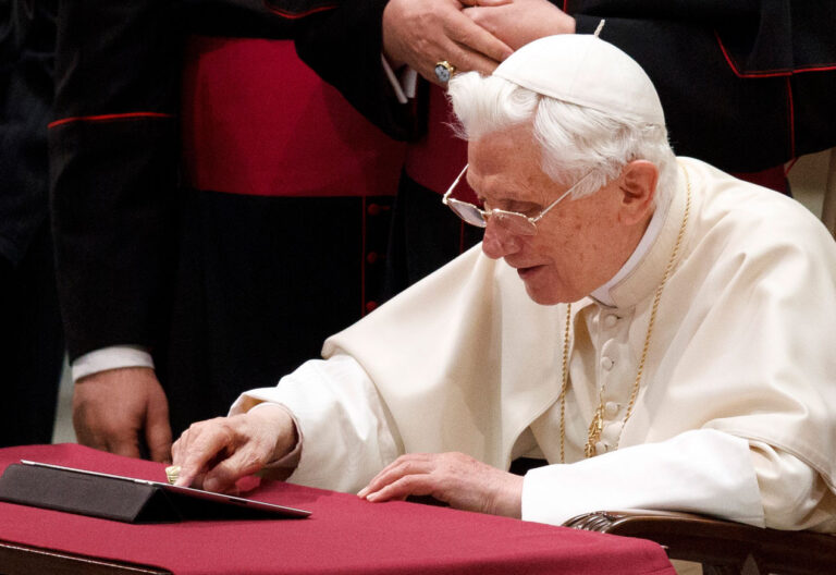 @Pontifex, 10 años ‘echando las redes’ en Twitter