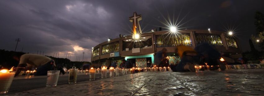 Fiesta de la Virgen de Guadalupe en la Ciudad de México, con presencia  simbólica de peregrinos