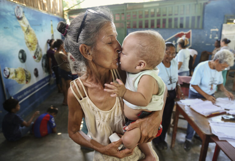 Santos Inocentes: la desnutrición aguda en niños ha aumentado un 73% en Venezuela según Cáritas