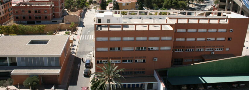 Un brote de coronavirus llega a la Casa Sacerdotal en Alicante después de recibir la primera dosis