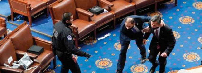 L’Osservatore Romano denuncia la “democracia herida” que deja el asedio al Capitolio