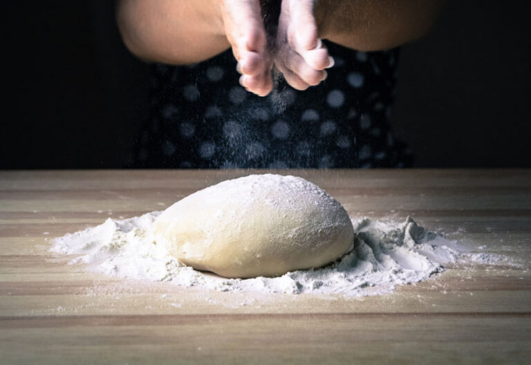amasar pan masa manos
