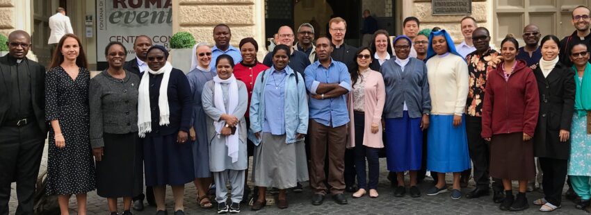 La Universidad Gregoriana y la CLAR, unidas en la avanzada por los entornos seguros en la Iglesia
