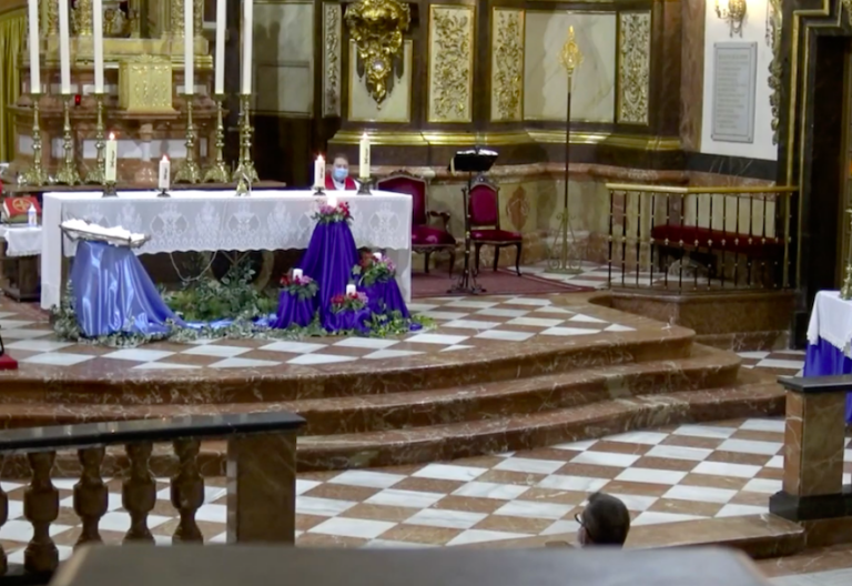 Contagiado de Covid un sacerdote denunciado por sus feligreses al negarse a llevar mascarilla