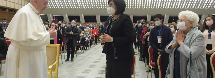 Francisco a los Focolares: “Permanezcan siempre a la escucha del grito de abandono de Cristo en