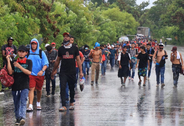 Más de 70 dirigentes católicos de América Latina piden “replantear” la política migratoria