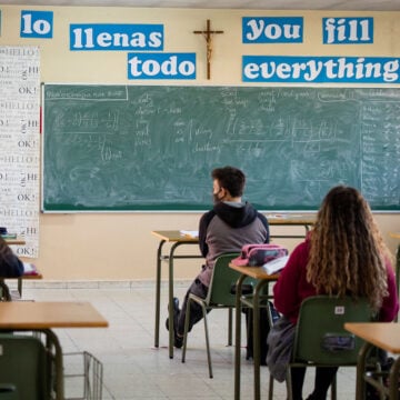 Colegio Divino Maestro. Adolescentes