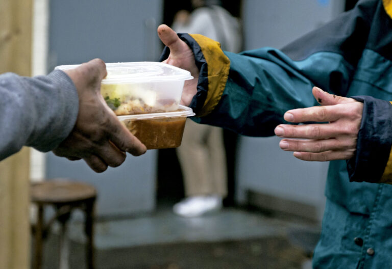 Ayuda. Comedores sociales