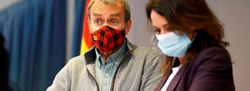 Fernando Simón: “No es lo mismo estar debajo de un paso de Semana Santa que en una