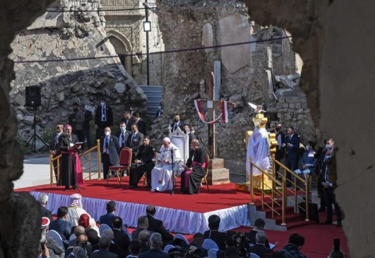 El Papa Francisco, en Mosul, durante su viaje a Irak