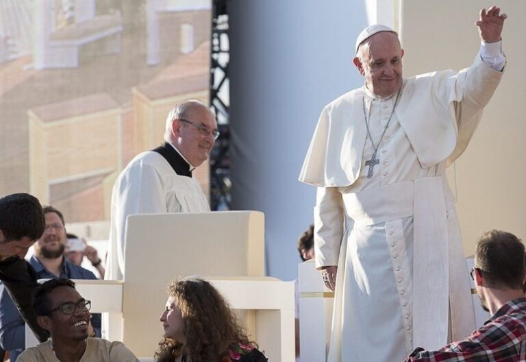 Papa Economía de Francisco