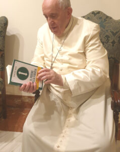 Papa Francisco libro Salvo Noe El poder de la confianza