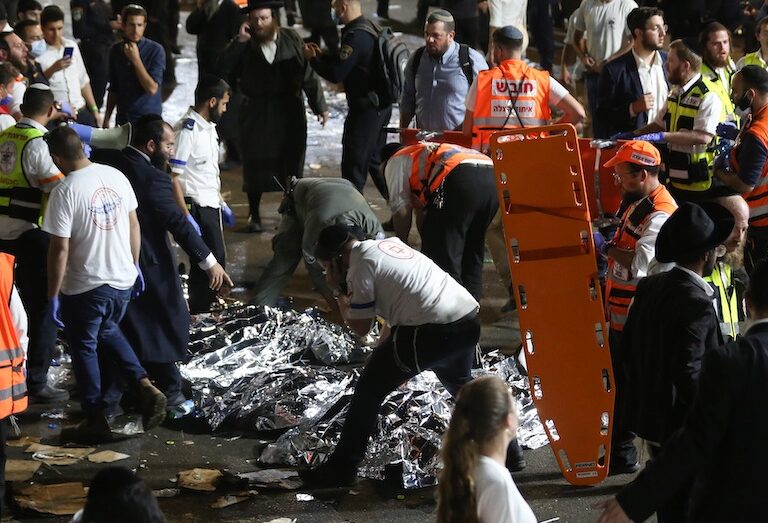 Al menos 44 muertos en la estampida humana en una fiesta judÌa en Israel