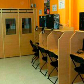 Entre tornos y locutorios