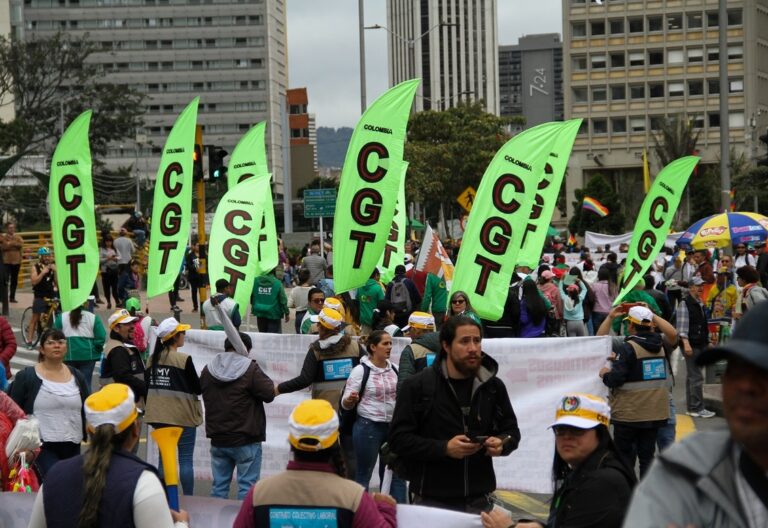 Sectores sindicales convocan a paro nacional este 28 de abril de 2021 contra la reforma tributaria en Colombia