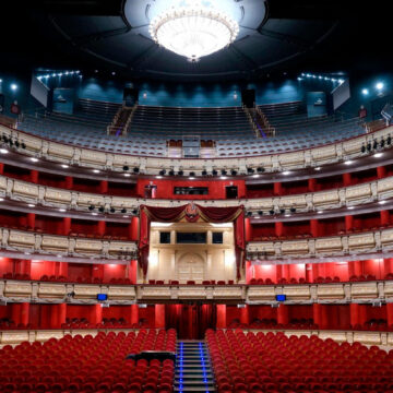 Se levanta el telón