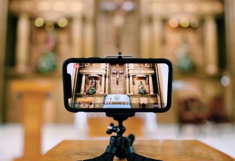 parroquia vista en móvil