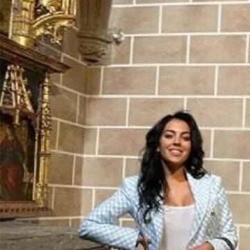 Georgina Rodríguez reza por la recuperación de Cristiano Ronaldo en el Valle de los Caídos