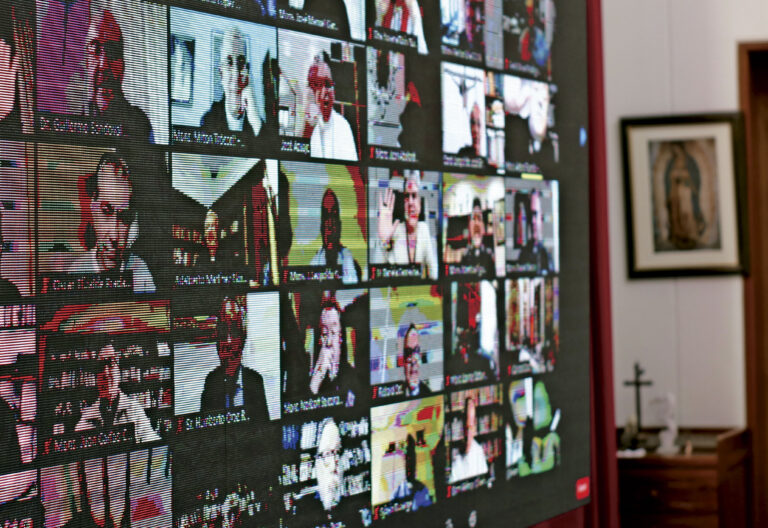 La sinodalidad a fuego lento