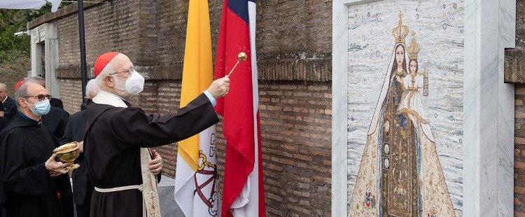 Un mosaico chileno se cuela en los Jardines Vaticanos