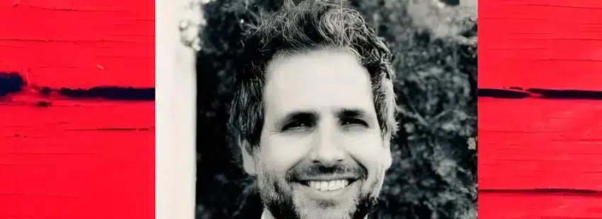 John Bell: “Los estadounidenses tienen una fuerte conexión con Dios”