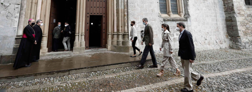 Los Reyes de España inician el Camino de Santiago