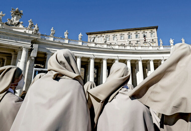 Nuevas formas de Vida Consagrada… nuevas formas de ser Iglesia
