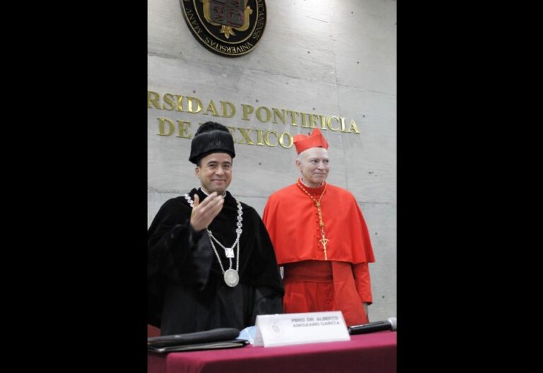 Rector Universidad Pontificia de México y Carlos Aguiar