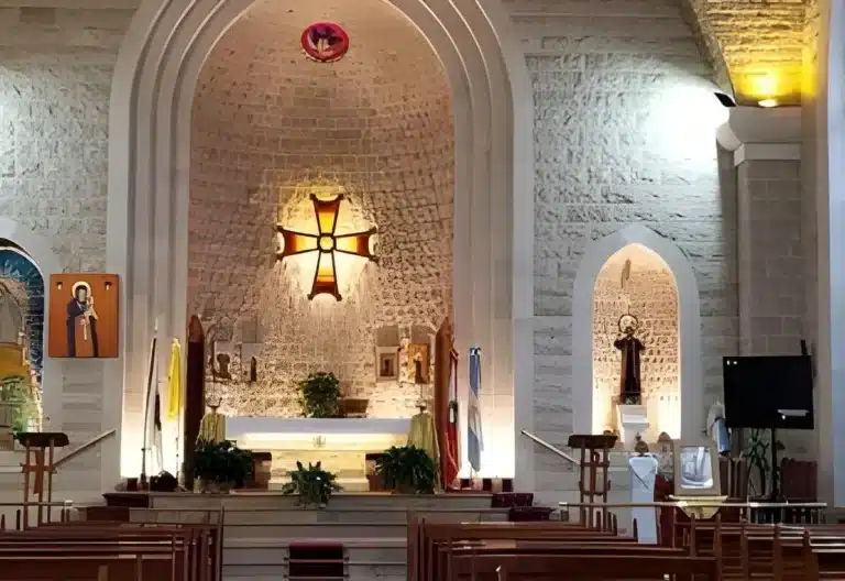 Profanaron la Catedral Maronita de Buenos Aires